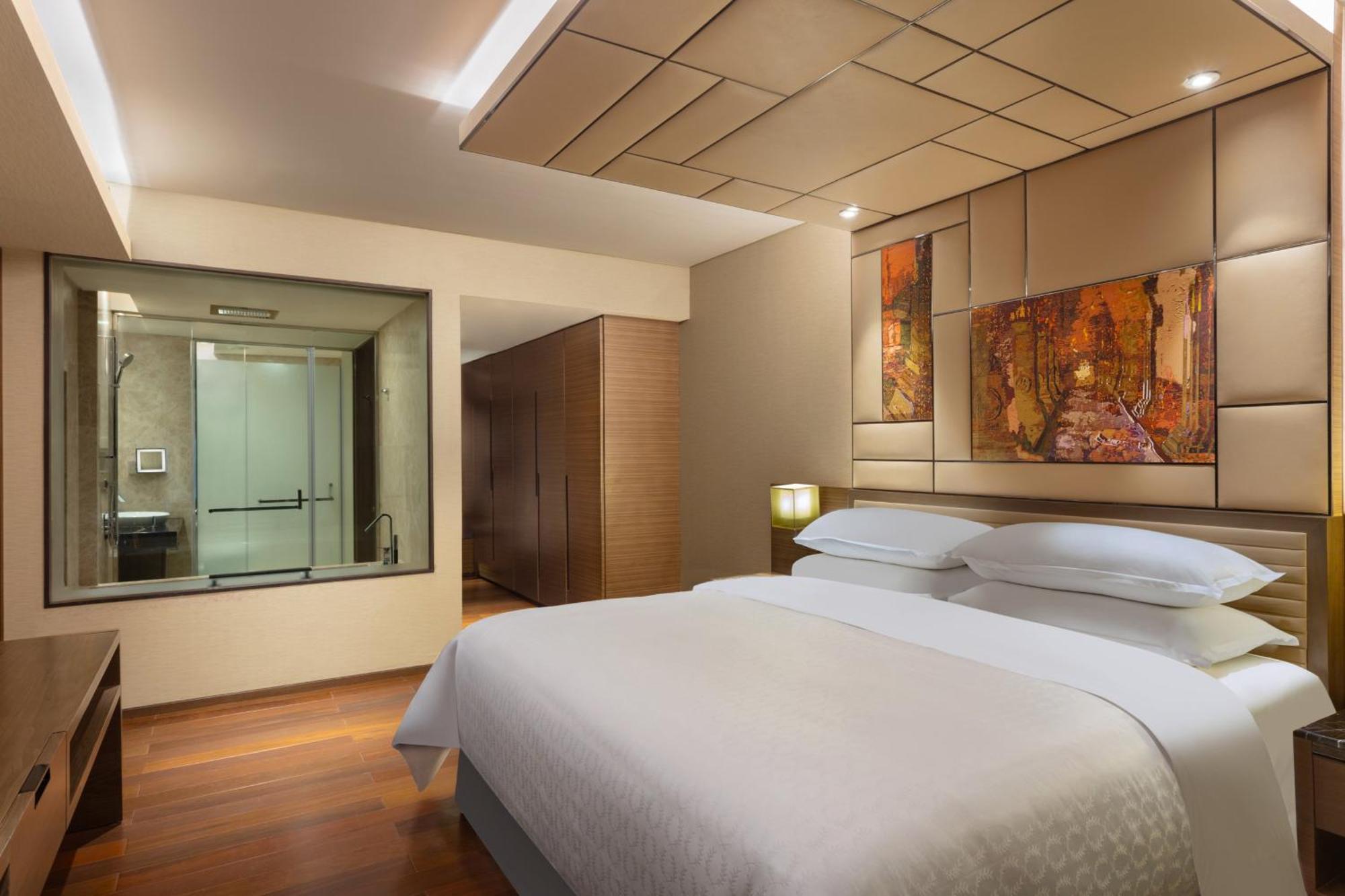 Sheraton Grand Bengaluru Whitefield Hotel & Convention Center Dış mekan fotoğraf