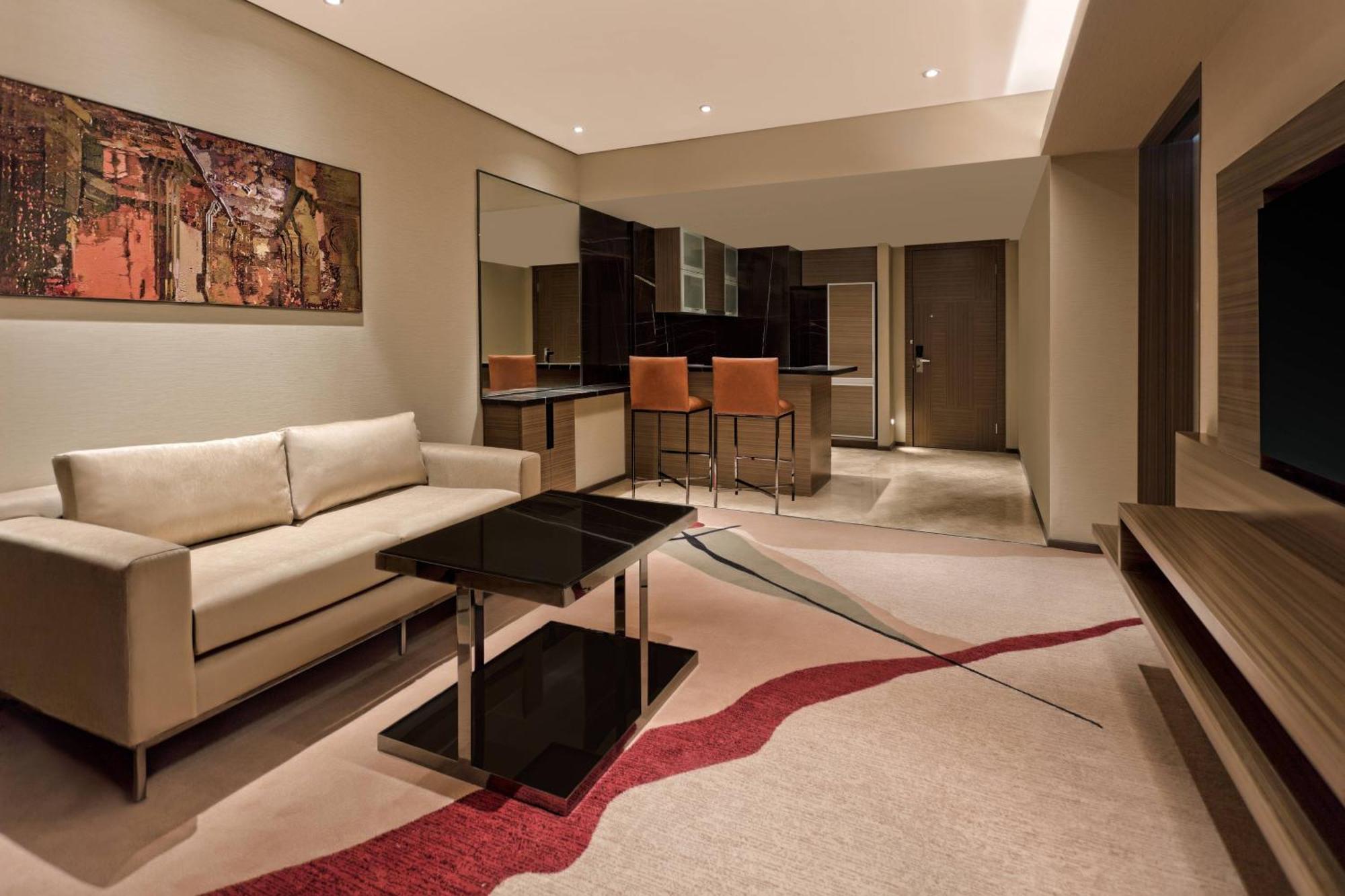 Sheraton Grand Bengaluru Whitefield Hotel & Convention Center Dış mekan fotoğraf