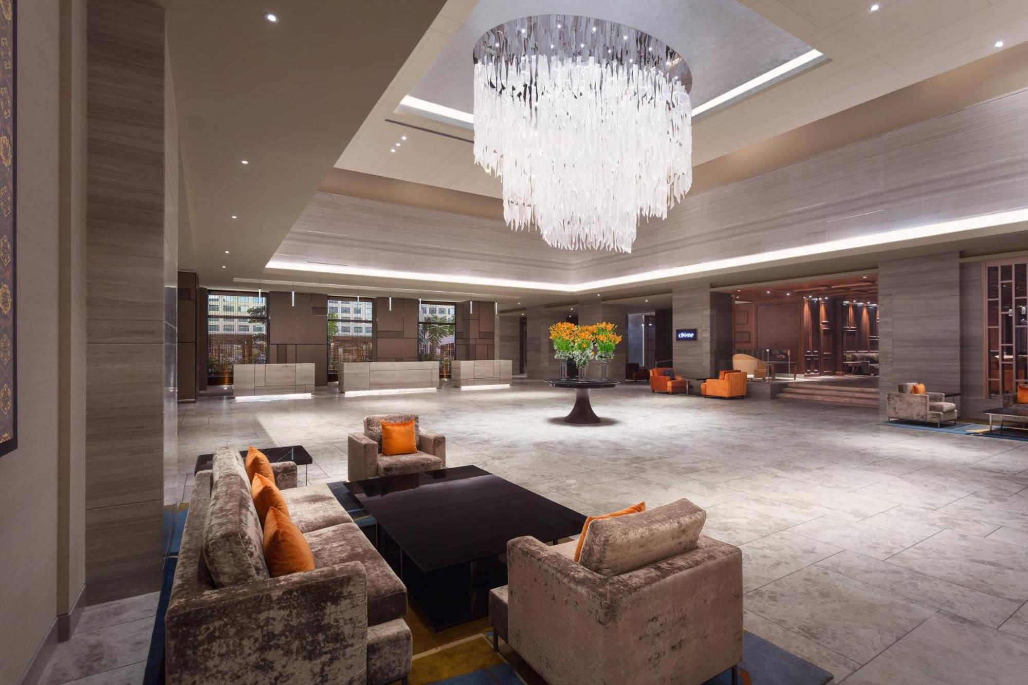 Sheraton Grand Bengaluru Whitefield Hotel & Convention Center Dış mekan fotoğraf