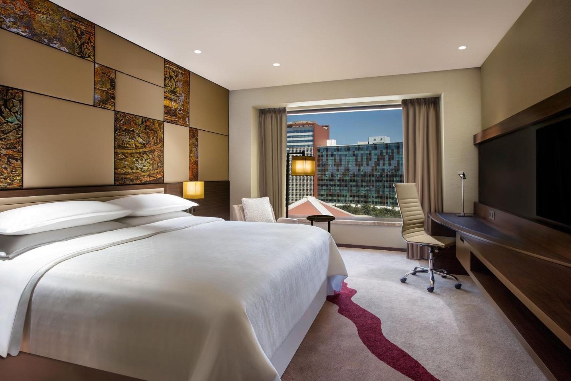 Sheraton Grand Bengaluru Whitefield Hotel & Convention Center Dış mekan fotoğraf